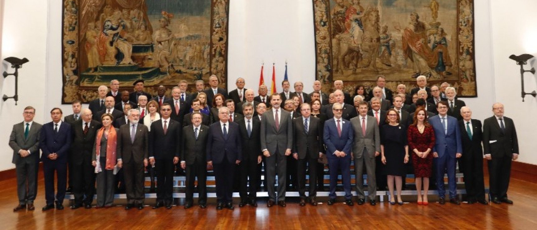 Foto de familia, presidida por el rey Felipe VI. Foto: © Casa de S.M. el Rey