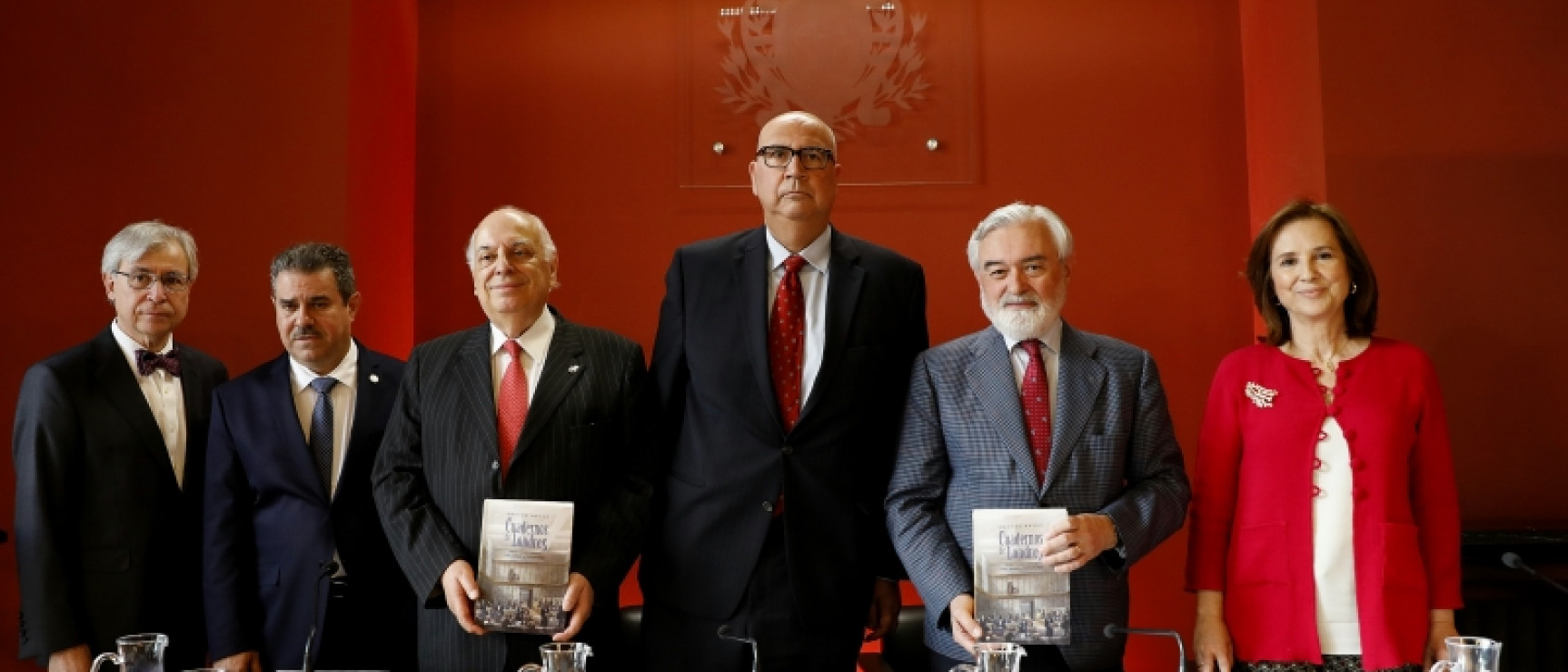 De izquierda a derecha: Iván Jáksic, Francisco Javier Pérez, Alfredo matus, Jorge Tagle, Darío Villanueva y María Ángeles Osorio. 