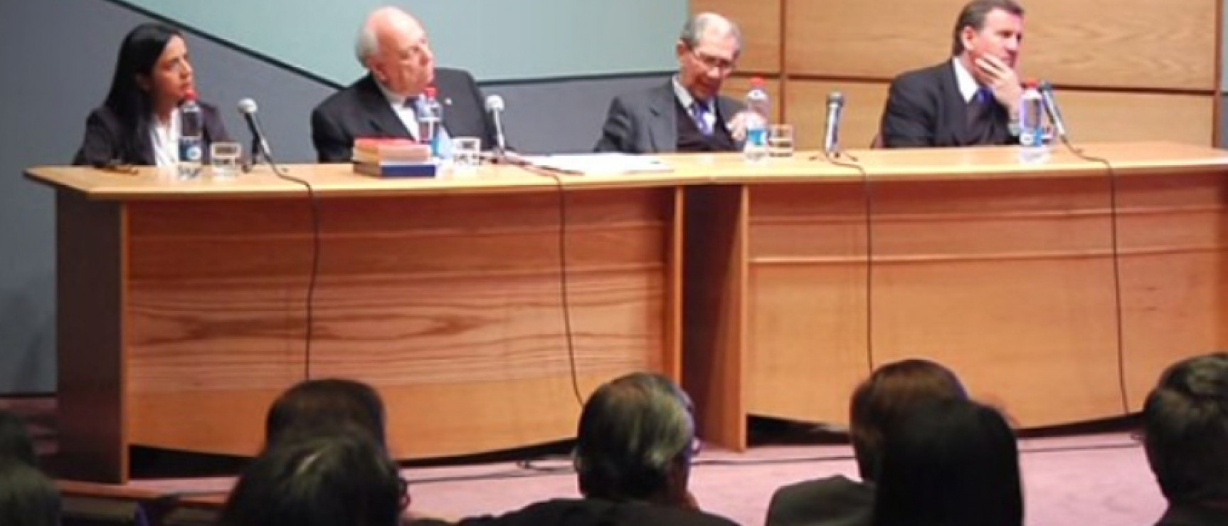 De izquierda a derecha: Ximena Lavín, Alfredo Matus, Andrés Gallardo y Francisco Tepper. Foto: Canal TVU, Universidad de Concepción.